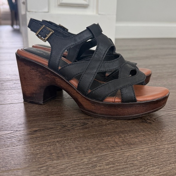 BOC black strappy sandal wood heel 8 - Picture 3 of 9